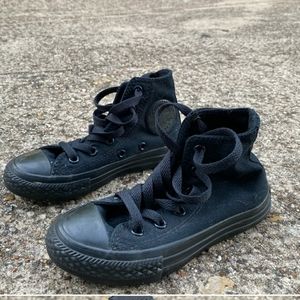 BLACK HIGHTOP Converse